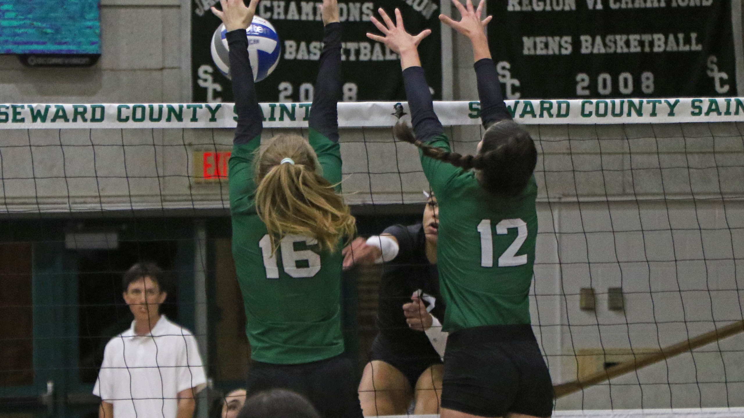Lady Saints Cruise Past Beavers in 3-0 Sweep