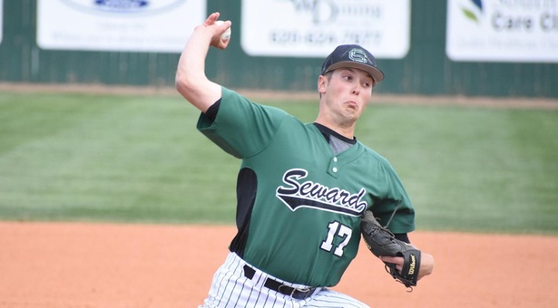 Saints split doubleheader with Broncbusters