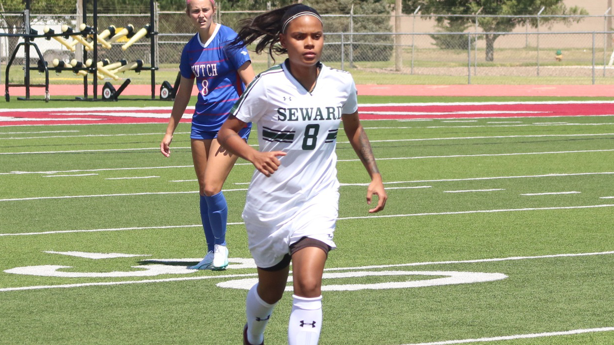 Three First Half Goals Leads to Lady Saints Win