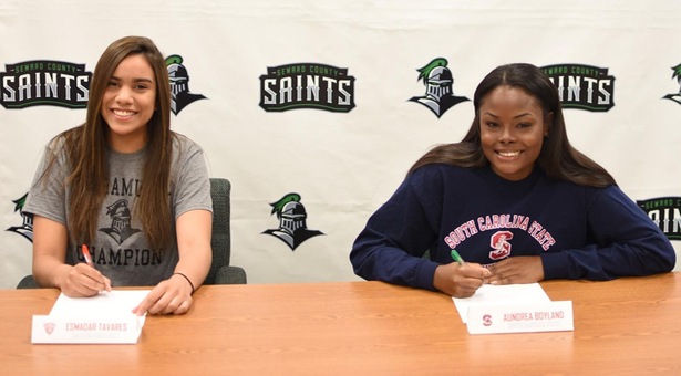 Tavares and Boyland sign with D-I schools