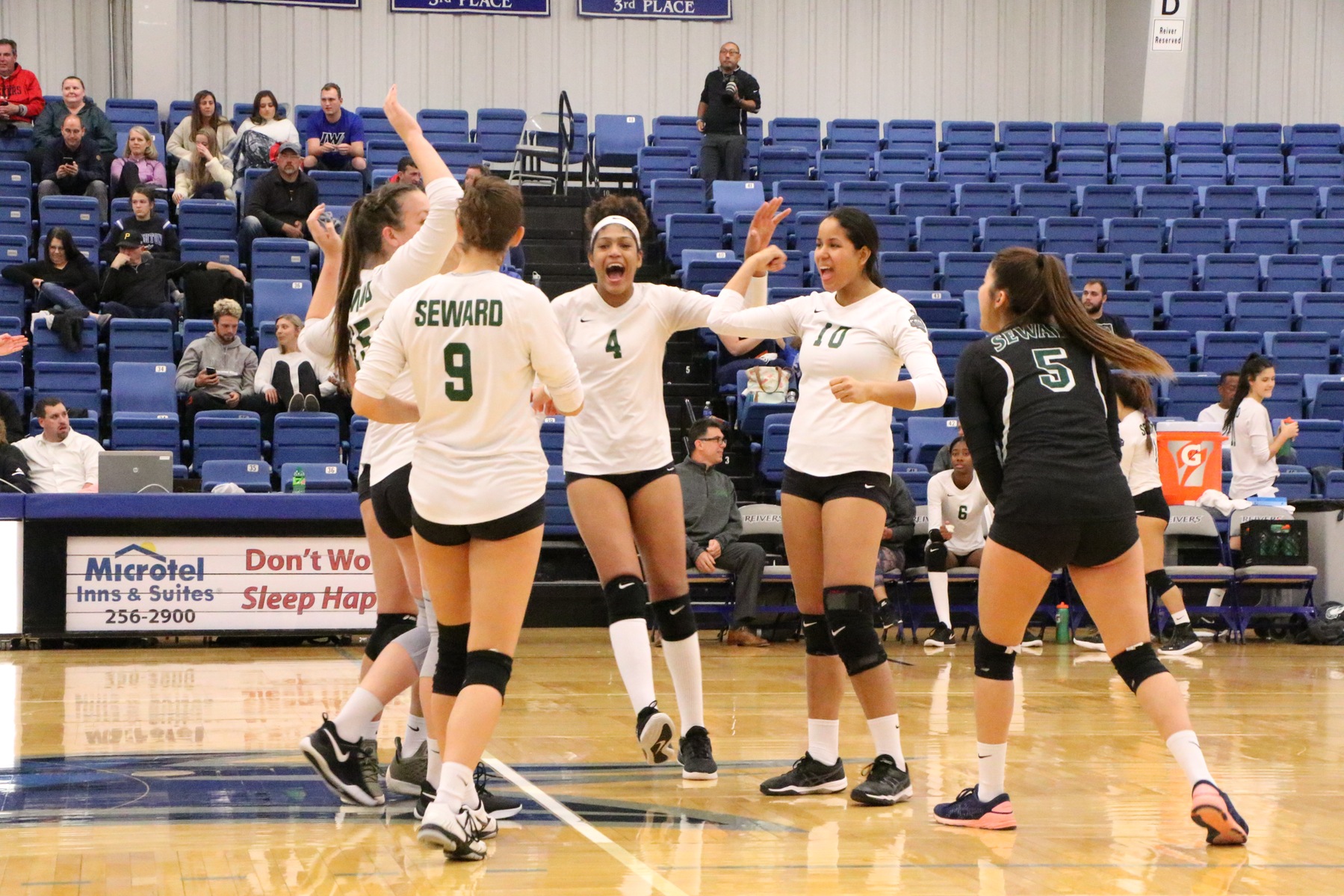 Lady Saints win in sweeping fashion, day one recap from Iowa Western