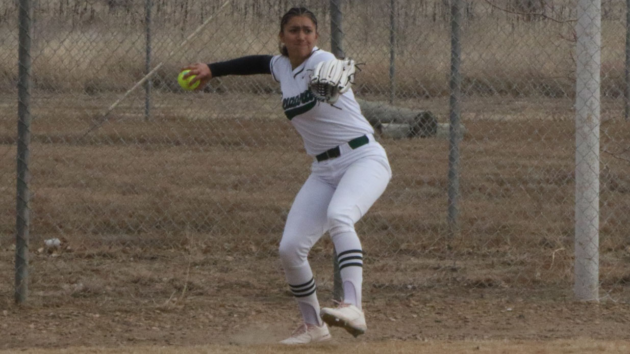 Heavy Hitting Leads Lady Saints to Sweep Over McCook