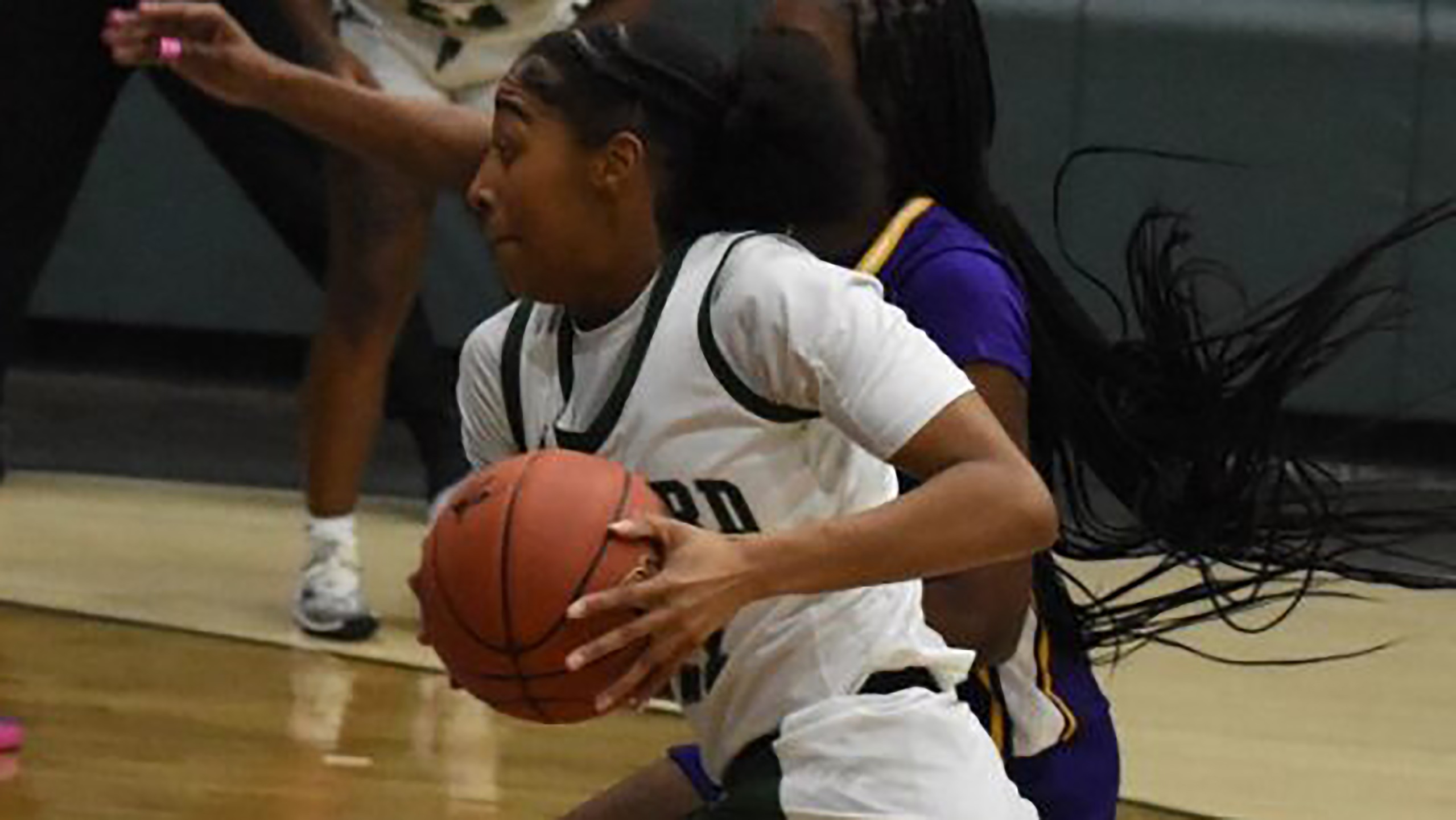 Lady Saints Unable to Hold on Against #14 Dodge City